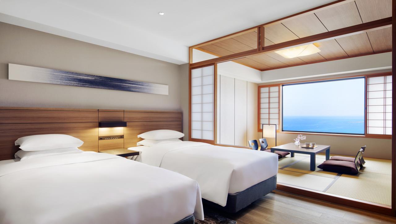 Nanki-Shirahama Marriott Hotel Exterior foto A guest room at the hotel